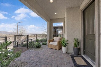 11680 Hamilton Lk Ave in Las Vegas, NV - Foto de edificio - Building Photo