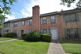 4022 Belle Park Dr in Houston, TX - Building Photo