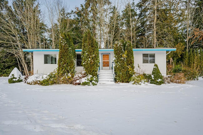 property at 33533 Dewdney Trunk Rd