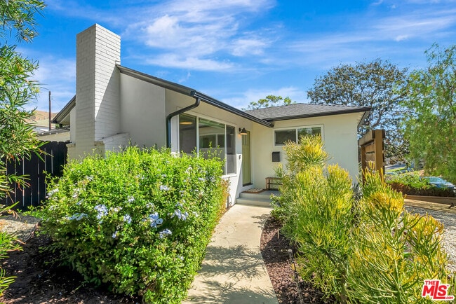4340 W 60th St in Los Angeles, CA - Building Photo - Building Photo