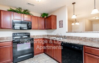 201 Stonebench Cir in Jeffersonville, IN - Building Photo - Building Photo