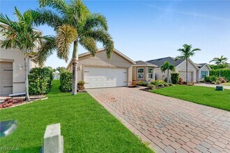 3477 Acapulco Cir in Cape Coral, FL - Building Photo - Building Photo