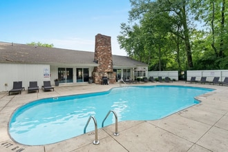 2591 Olde Hill Ct N in Columbus, OH - Foto de edificio - Building Photo