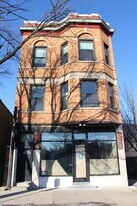 3268 W Fullerton Ave in Chicago, IL - Building Photo