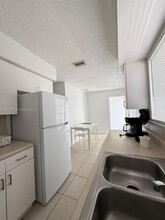 2566 Coral Springs Dr in Coral Springs, FL - Building Photo - Building Photo