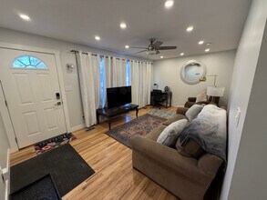 2011 W Bedford St in Boise, ID - Foto de edificio - Building Photo