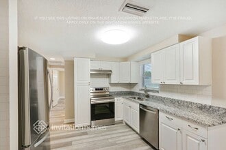 3624 Linkwood St in New Port Richey, FL - Foto de edificio - Building Photo