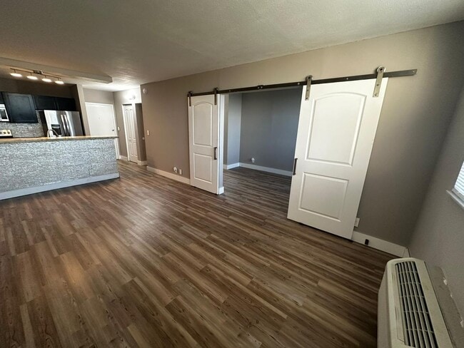 property at 2701 Riverside Dr