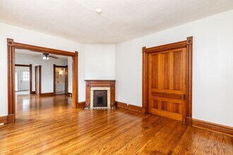 1949 Hudson Ave in Cincinnati, OH - Building Photo - Building Photo