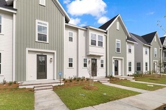 266 Symphony Ave in Summerville, SC - Building Photo - Building Photo