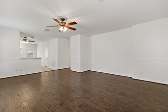 5425 Jefferson St in Pearland, TX - Building Photo - Building Photo