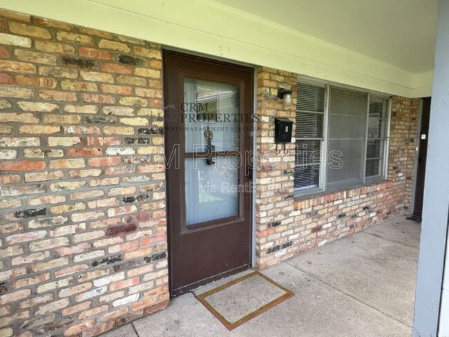 6134 Hillside Ave in Indianapolis, IN - Building Photo - Building Photo