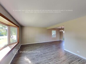 26W064 Harrison St in Wheaton, IL - Building Photo - Building Photo