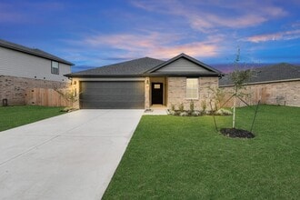 13106 Tuscany Crk in Fresno, TX - Foto de edificio - Building Photo