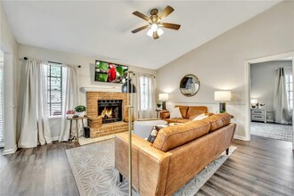 997 Brandon Hill Way in Jonesboro, GA - Building Photo - Building Photo