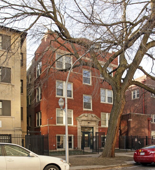 847-849 W Sunnyside Ave in Chicago, IL - Foto de edificio - Building Photo