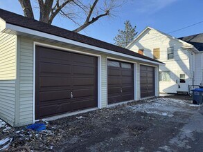 1106 Hammond Ave in Superior, WI - Building Photo - Building Photo