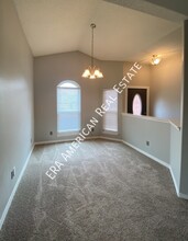 2621 Barefoot Creek Cir in Navarre, FL - Building Photo - Building Photo