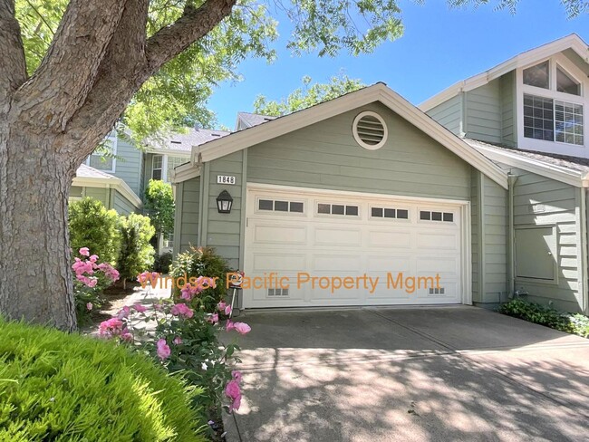 property at 1848 Stratton Cir