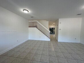 1712 SE 31st Ct in Homestead, FL - Building Photo - Building Photo