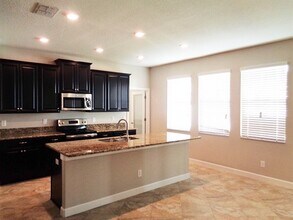 11713 Winterset Cove Dr in Riverview, FL - Foto de edificio - Building Photo