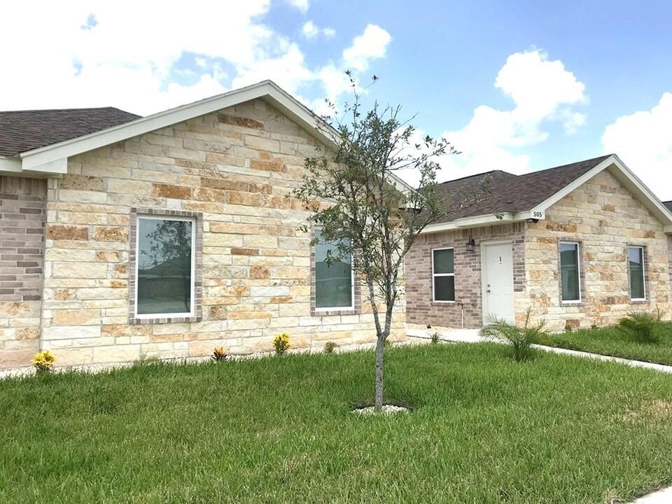 3805 Hawthorne Ave in Edinburg, TX - Building Photo