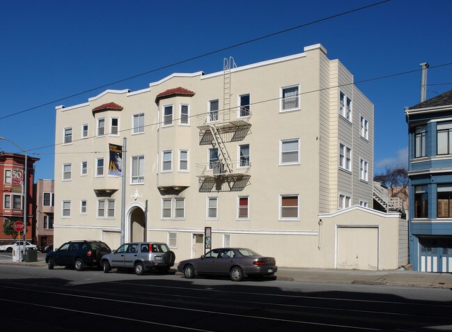 250 Irving St in San Francisco, CA - Foto de edificio - Building Photo