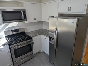 67 Avery St in Stamford, CT - Building Photo - Building Photo