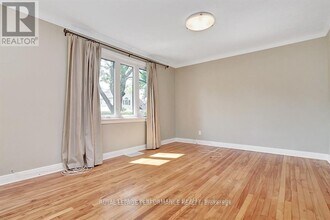 64 Starwood Rd in Ottawa, ON - Building Photo - Building Photo