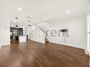 156 Hass Ln in La Habra, CA - Foto de edificio - Building Photo