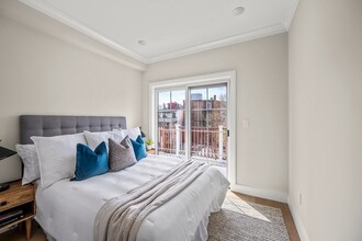 303 Maverick St, Unit 4 in Boston, MA - Building Photo - Building Photo