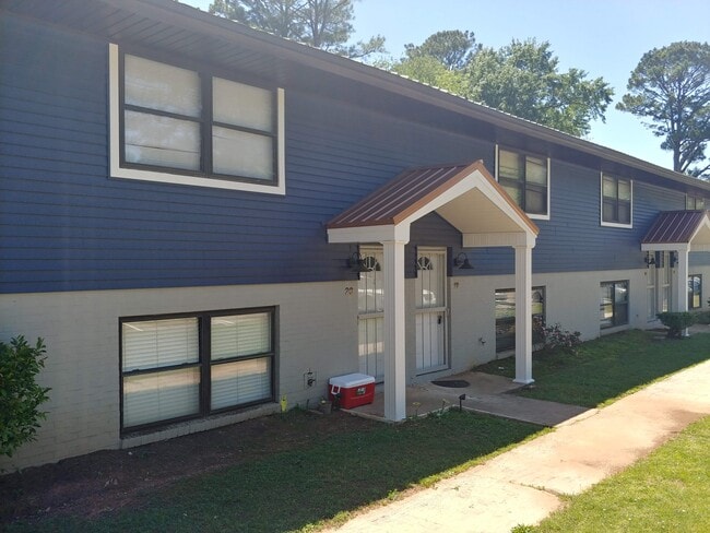 property at 195 Overland Rd