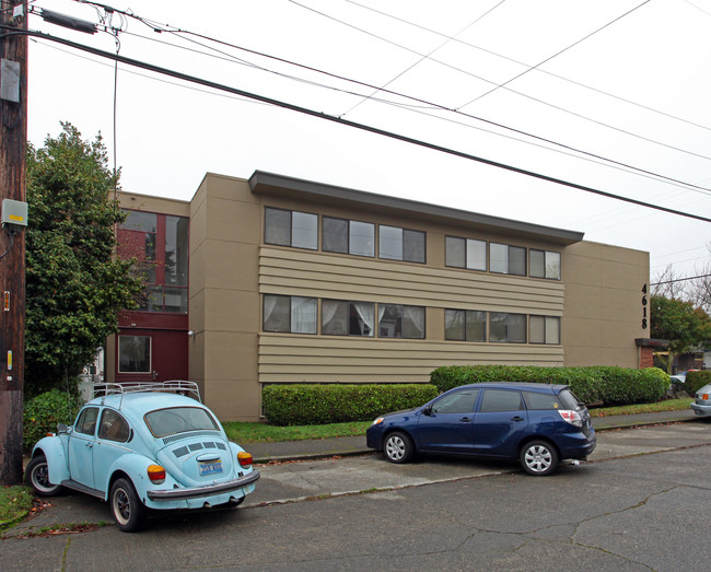 4618 Fremont Ave N in Seattle, WA - Foto de edificio - Building Photo