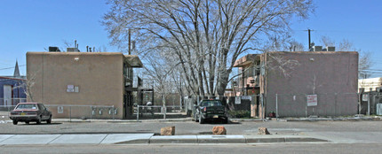 139-143 Dallas St SE in Albuquerque, NM - Building Photo - Building Photo