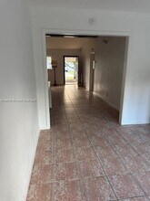 828 Fairway Dr in Plantation, FL - Building Photo - Building Photo