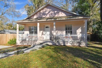 7707 N Taliaferro Ave in Tampa, FL - Building Photo - Building Photo