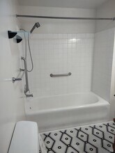 16 Frances St in San Rafael, CA - Building Photo - Building Photo