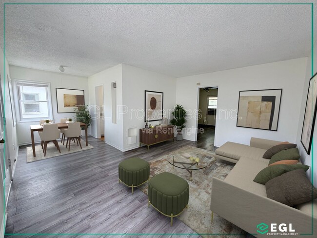 property at 315 W Queen St