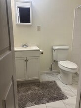 19917 Knollcross Dr, Unit Luxury basement apartment in Germantown, MD - Foto de edificio - Building Photo