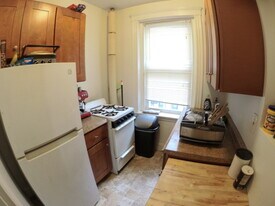 1460 Commonwealth Ave, Unit 1450-11 in Boston, MA - Building Photo