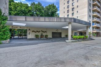 Stepping Stones in White Plains, NY - Building Photo - Building Photo