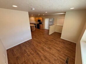 792 NE Copperleaf Loop in Bend, OR - Building Photo - Building Photo