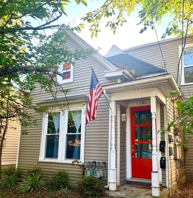 property at 1504 E Breckinridge St