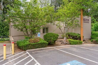 4420 146th Pl NE in Bellevue, WA - Building Photo - Building Photo