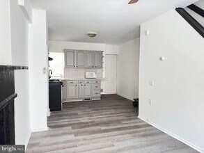 1026 S Cleveland St in Philadelphia, PA - Building Photo - Building Photo