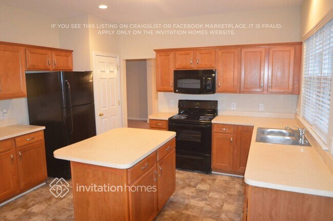 10828 Fountaingrove Dr in Charlotte, NC - Building Photo - Building Photo