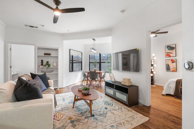 2502 Leon St in Austin, TX - Building Photo - Building Photo