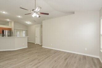 803 Shore Breeze Way in Minneola, FL - Building Photo - Building Photo