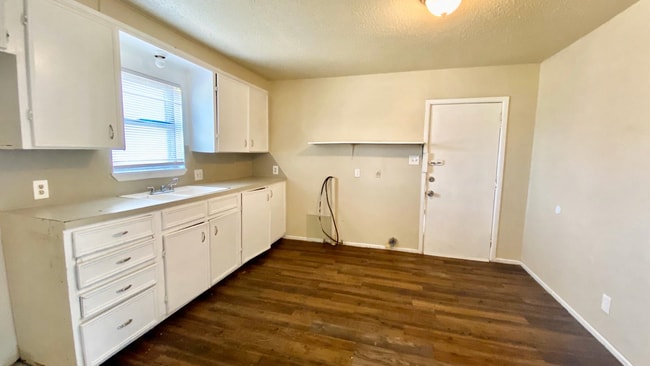 216 E 36th St in Lubbock, TX - Building Photo - Building Photo