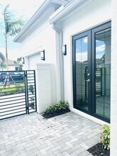 12465 SW Crystal Cv Dr in Port St. Lucie, FL - Building Photo - Building Photo